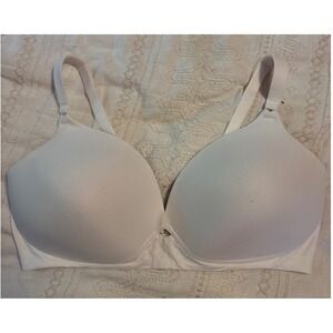 Olga by Warner's FF White Wireless To a Tee Back Smoothing T-Shirt Bra, 38DD